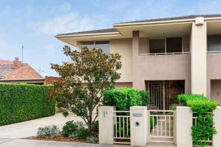 Sunlit Sophistication in the Heart of Brighton