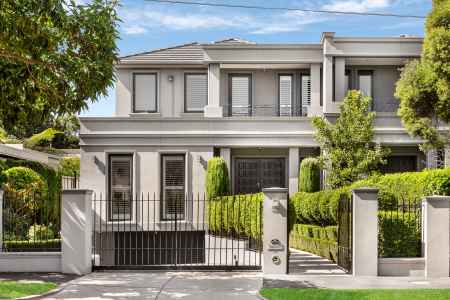 For a Lifestyle of Prestige and Convenience