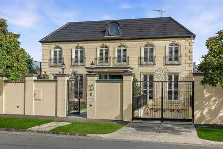 Opulent French Provincial Estate with Exceptional Entertaining