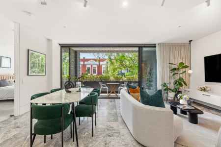 Refined Luxury Apartment in Iconic Elwood House