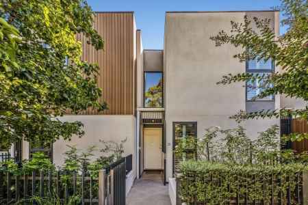 Parkside Privilege with Low Maintenance Appeal