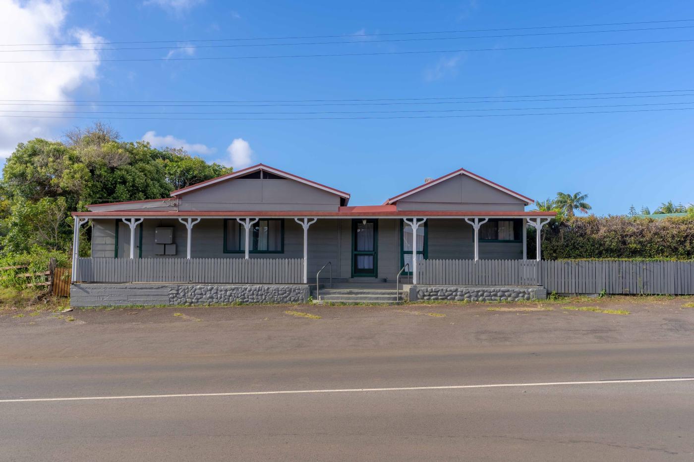 85 Queen Elizabeth Avenue