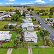 Seller of a House in Marian
