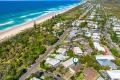 Charming 70s Beach Retreat, 2-Mins to the Sand – A Magnet for Sage Investor