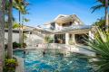 Walk to the Waves, Come Home to Luxury