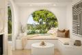 Sculptured Modernist Lair Steals Lakefront Limelight 