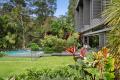 Hidden Grove; Luxury Residence Surrounded by Nature's Best; 10 Mins to Noosa River  