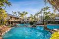 Everything & More Islander-Style; Cafe Central & Noosa River 