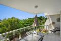 Sunshine, Sea Breezes & Steps to the Surf - Sunshine Beach Apartment