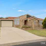 Seller of a House in Waikiki