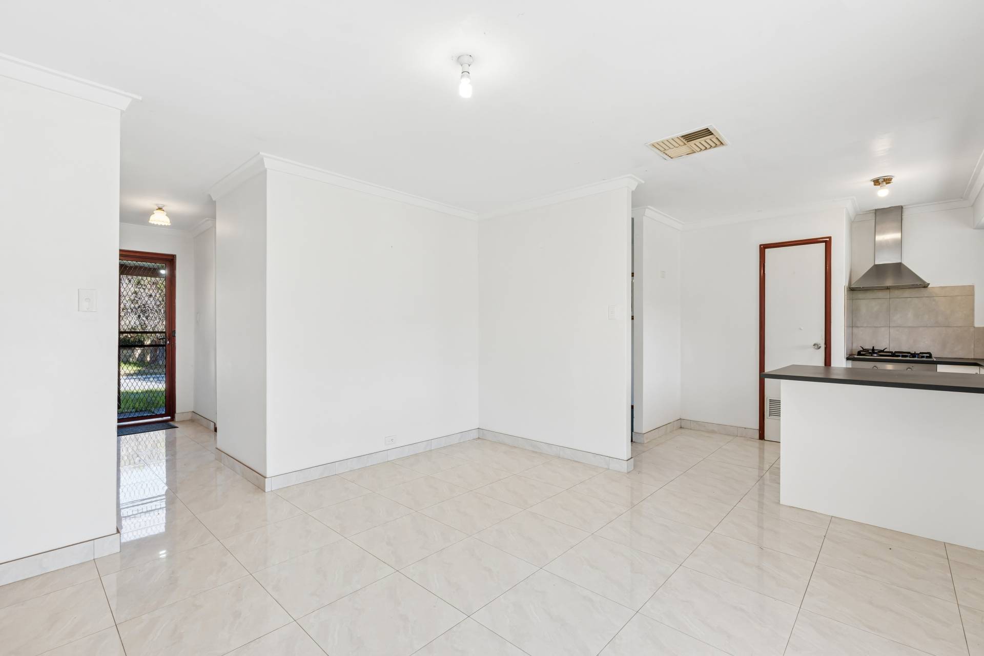 4 Walker Place, Gosnells, Gosnells - Thumbnail 7
