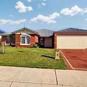 Seller of a House in Lakelands