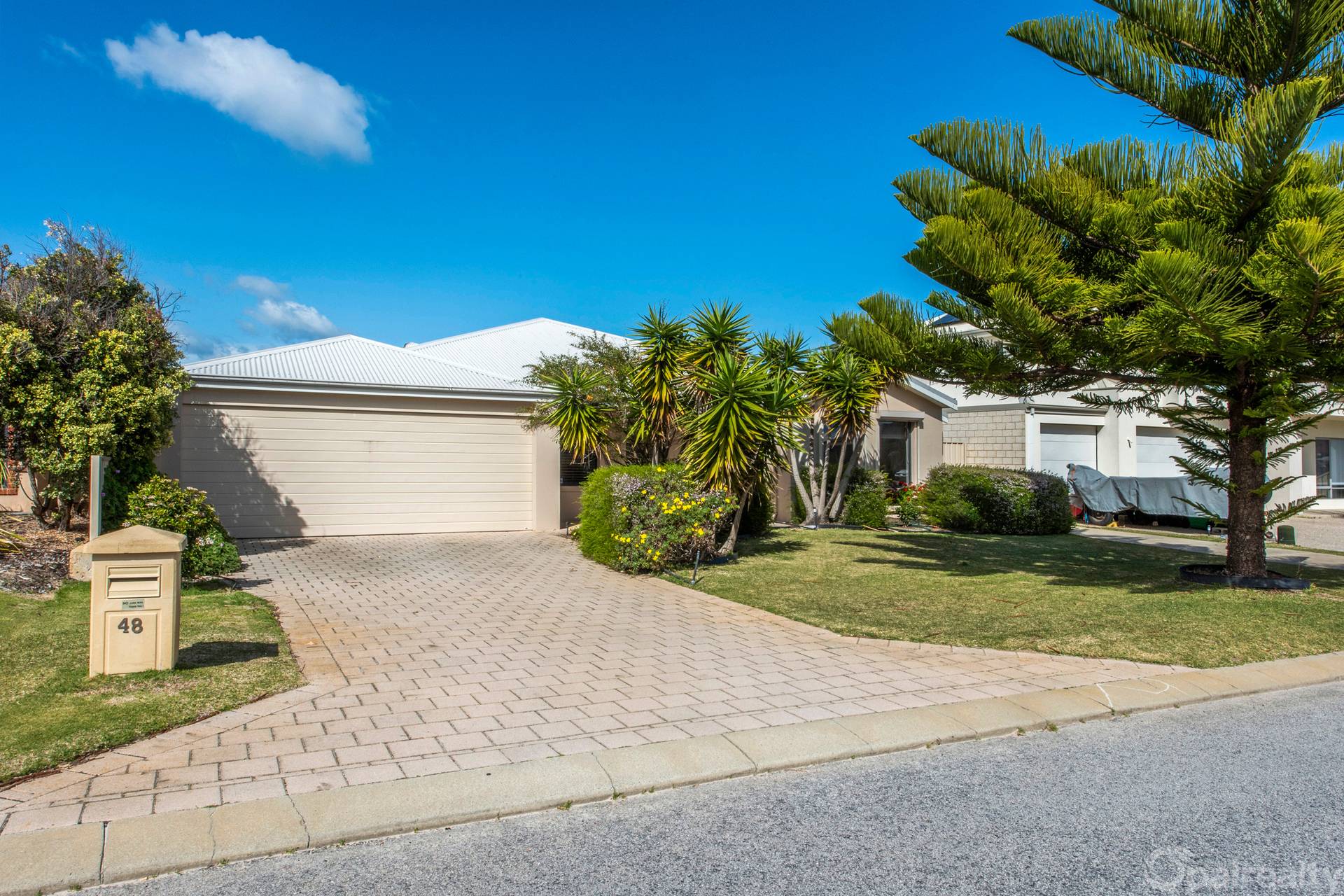 48 Lowlands Crescent, Secret Harbour - Image 1