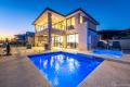 Prestigious waterside wonderland