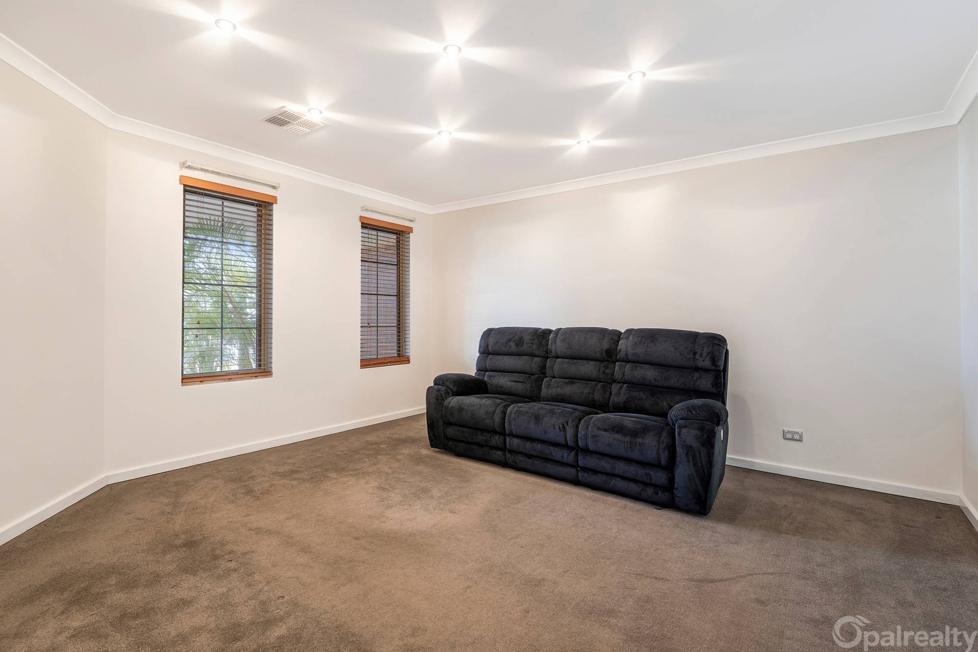 6 Cronulla Road, Secret Harbour - Thumbnail 7