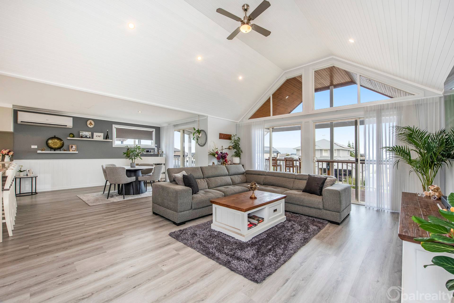 7 Hassars Road, Secret Harbour - Thumbnail 8