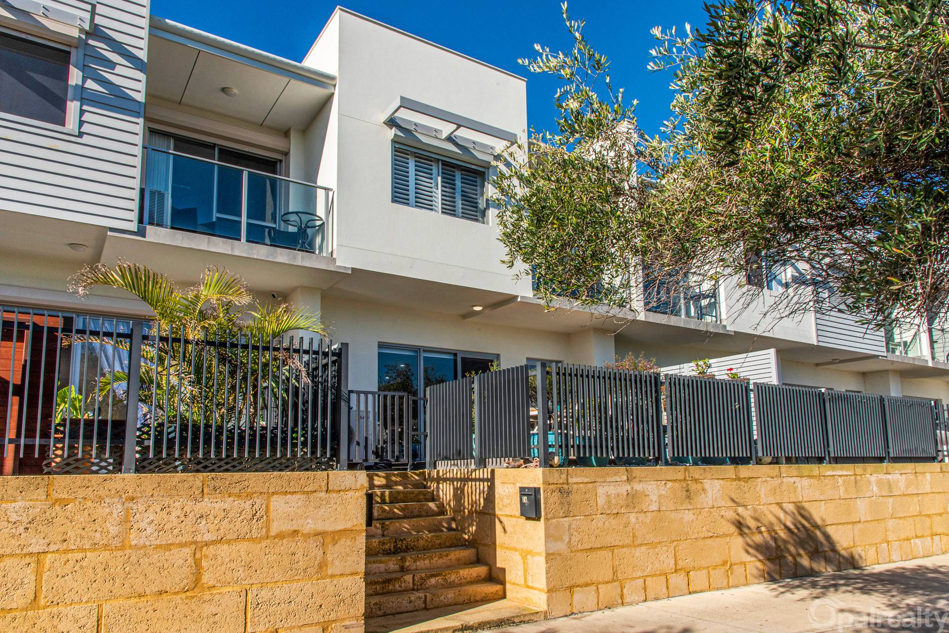 26/49 Palisades Boulevard, Secret Harbour - Image 1