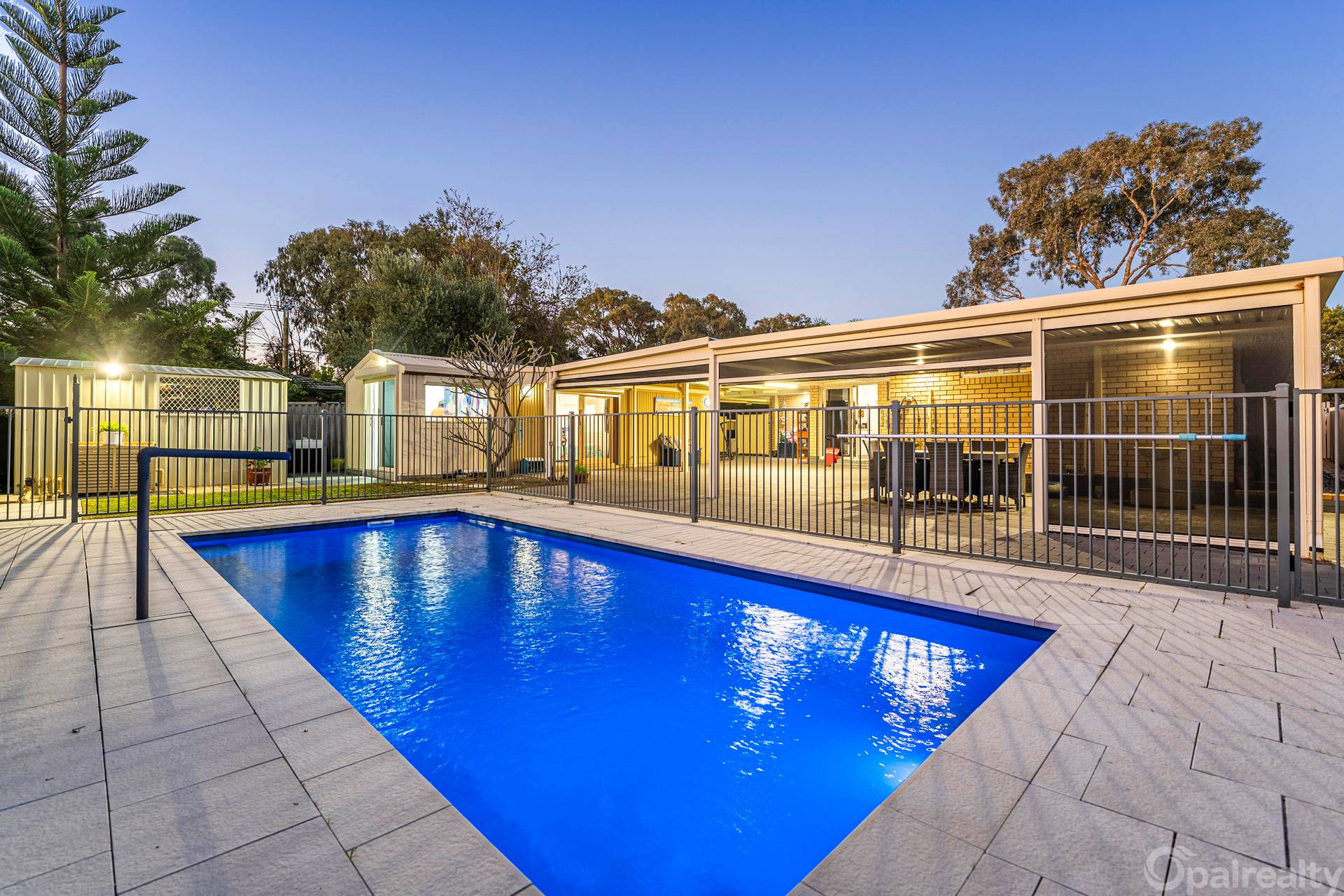 3 Auriga Close, Rockingham - Image 1