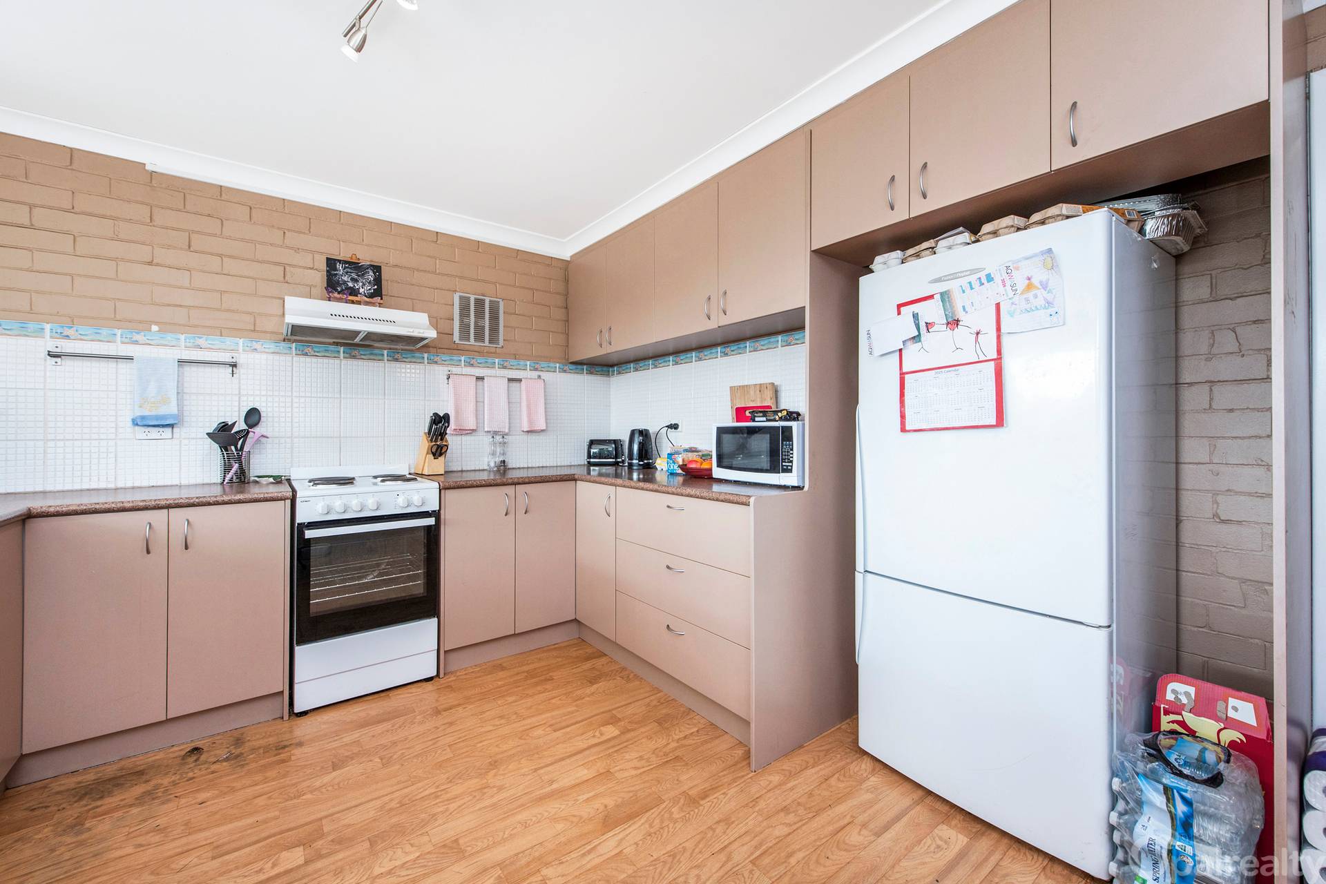 6 Manders Way, Singleton - Thumbnail 8