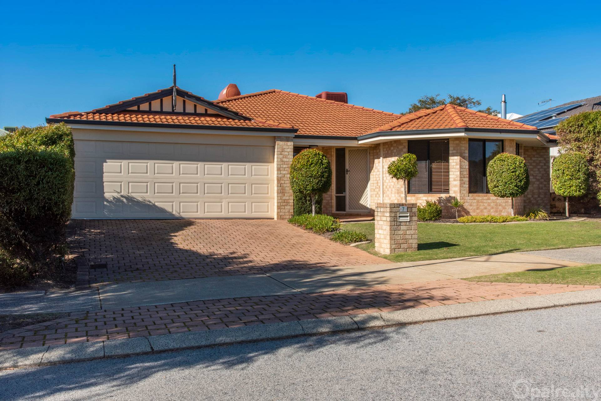 7 Maidstone Parade, Secret Harbour - Image 1