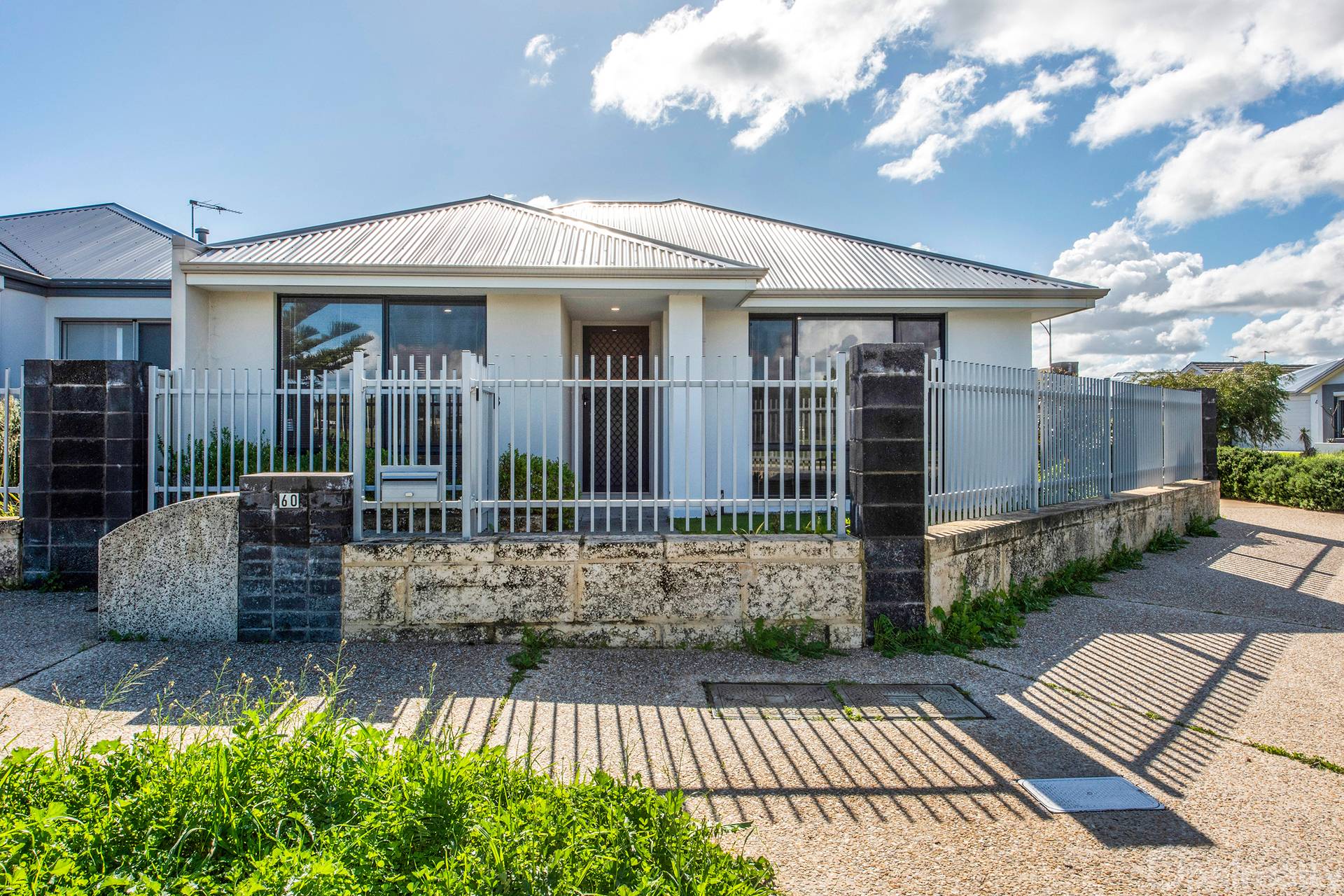 60 Aurea Boulevard, Golden Bay - Image 1