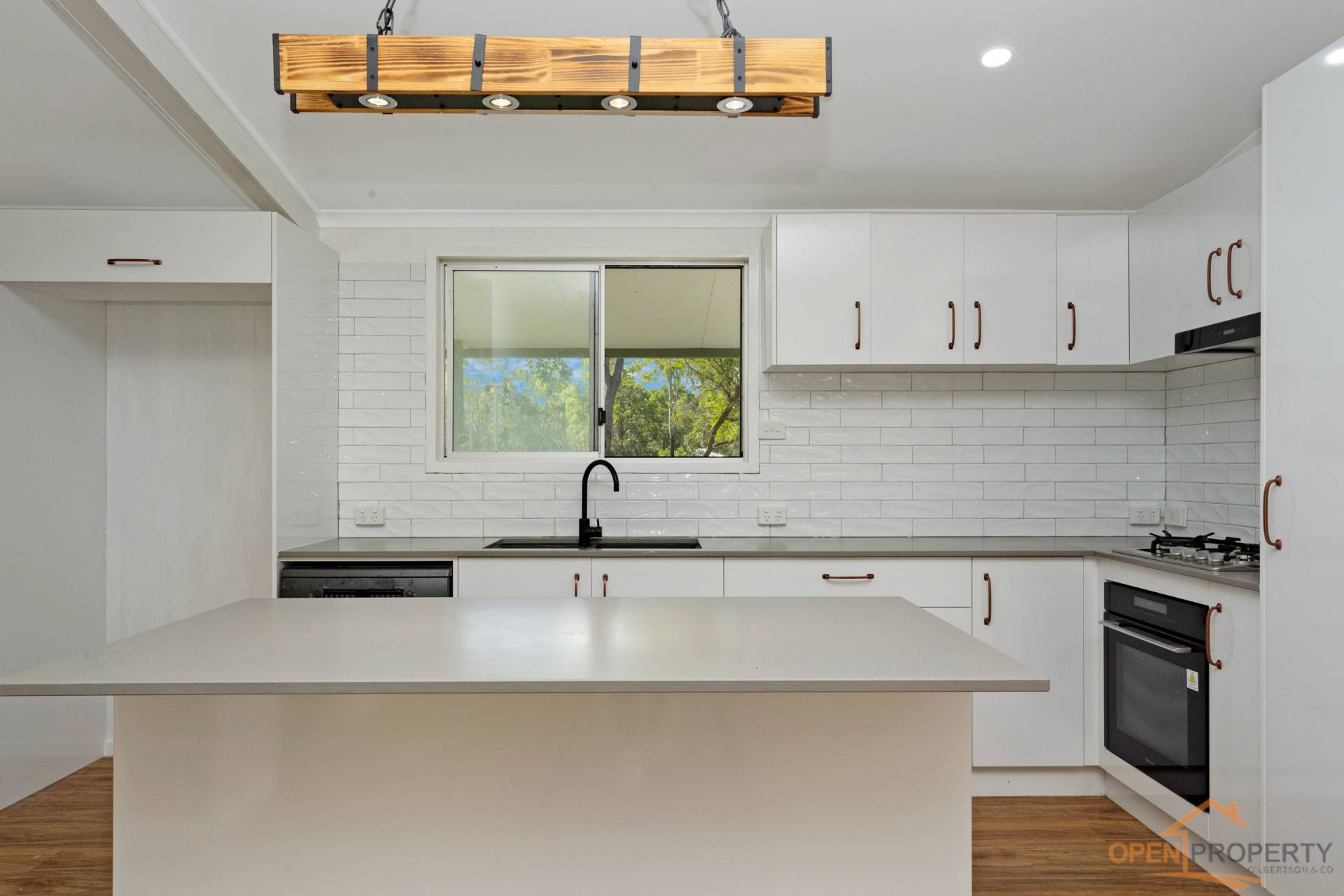 76 Fryers Road, Hervey Range QLD, Hervey Range - Thumbnail 4