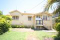 IDEAL LOCATION IN OXLEY - NEWLY RENOVATED HOUSE, COMFORTABLE AND CONVENIENT !