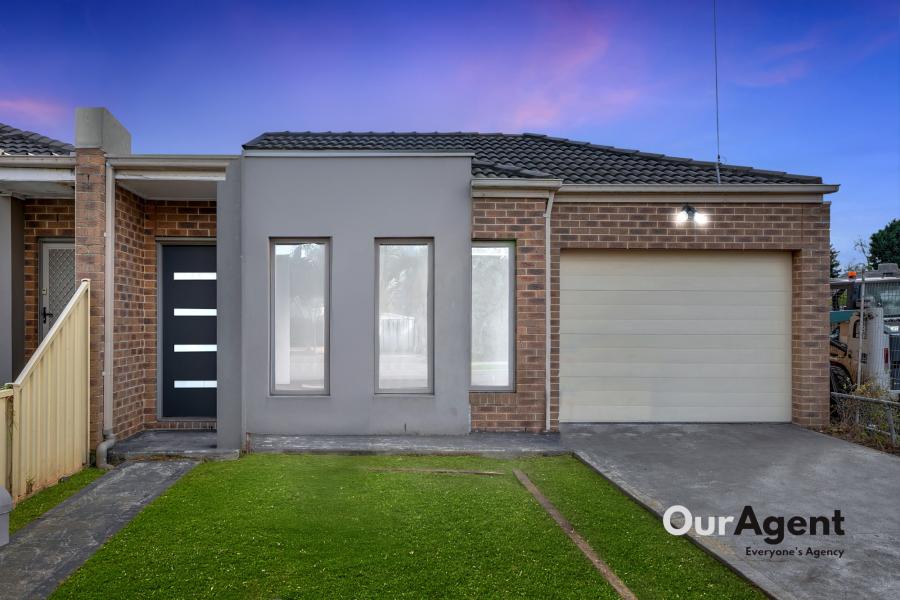 Stunning Single Level Home In Broadmeadows