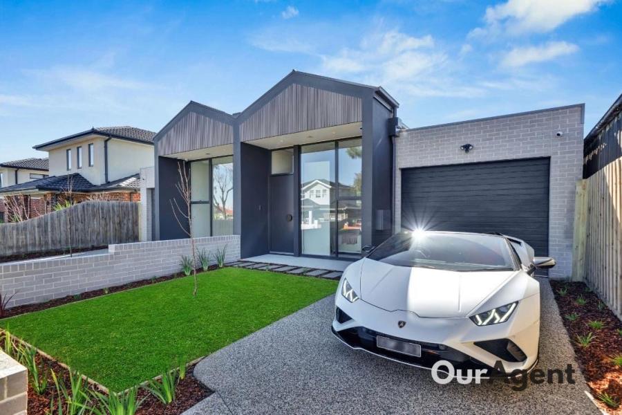 Prestige Living in Prime Position