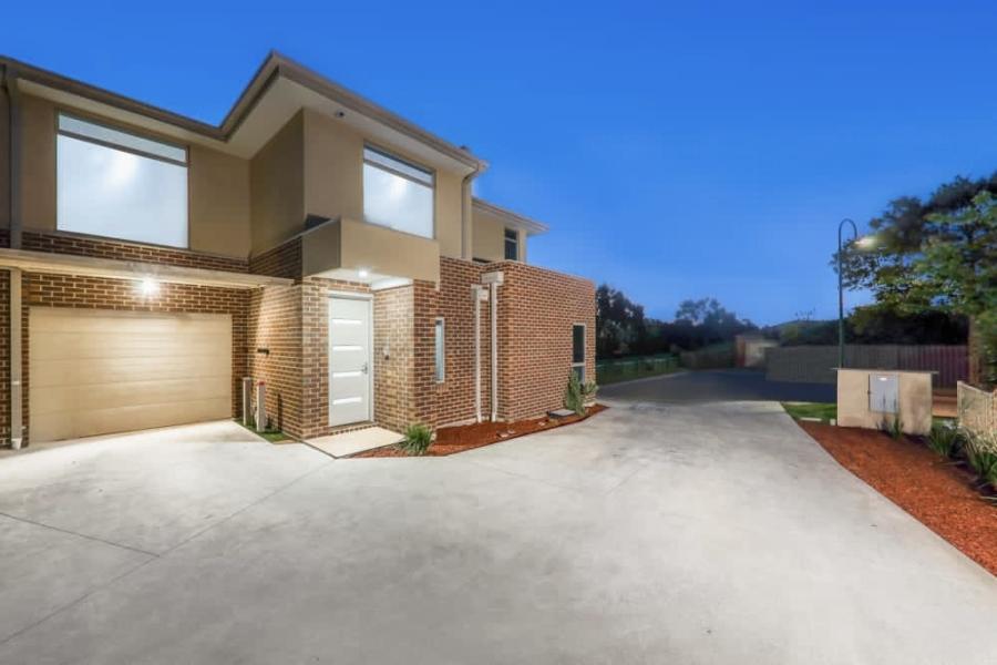 Impressive Four Bedroom Townhouse