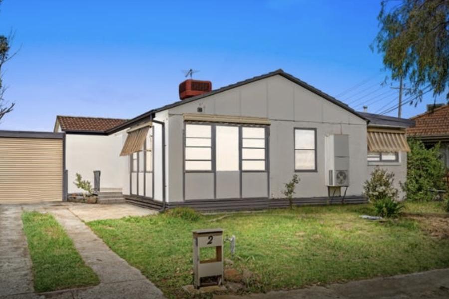 APPROVED PLANNING PERMIT for 3 TOWNHOUSES*