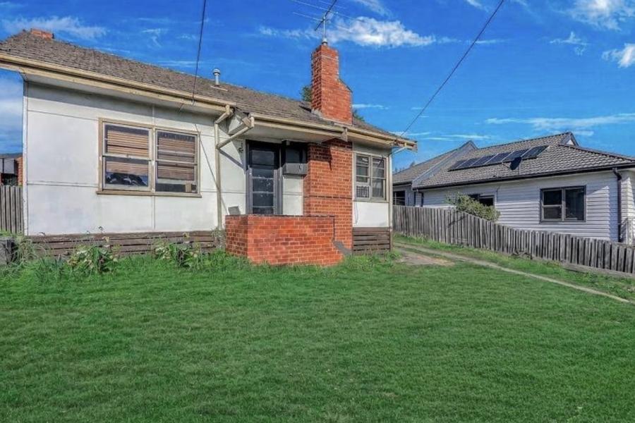 Sold By Abdul Tayar 0406 061 294