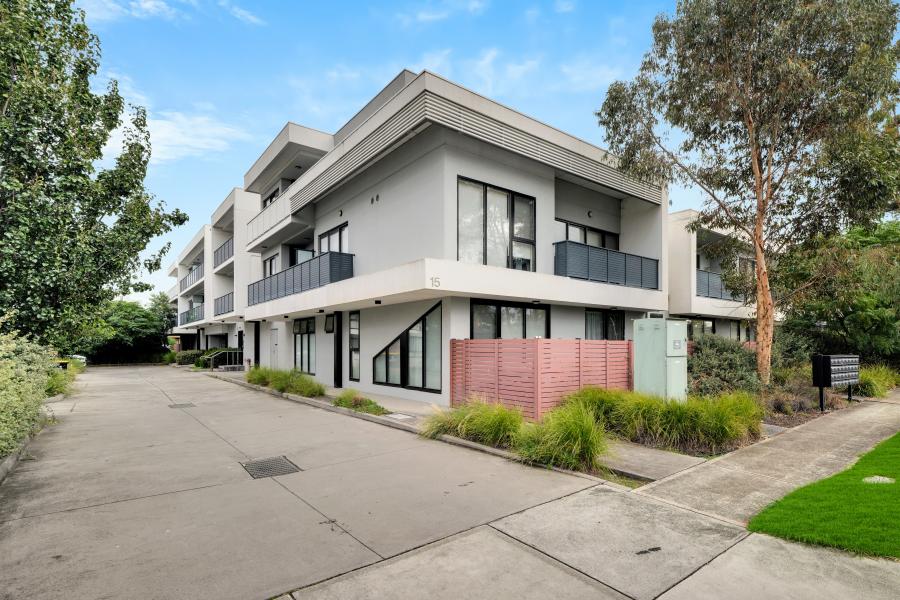 City Views In Prime Hadfield Location