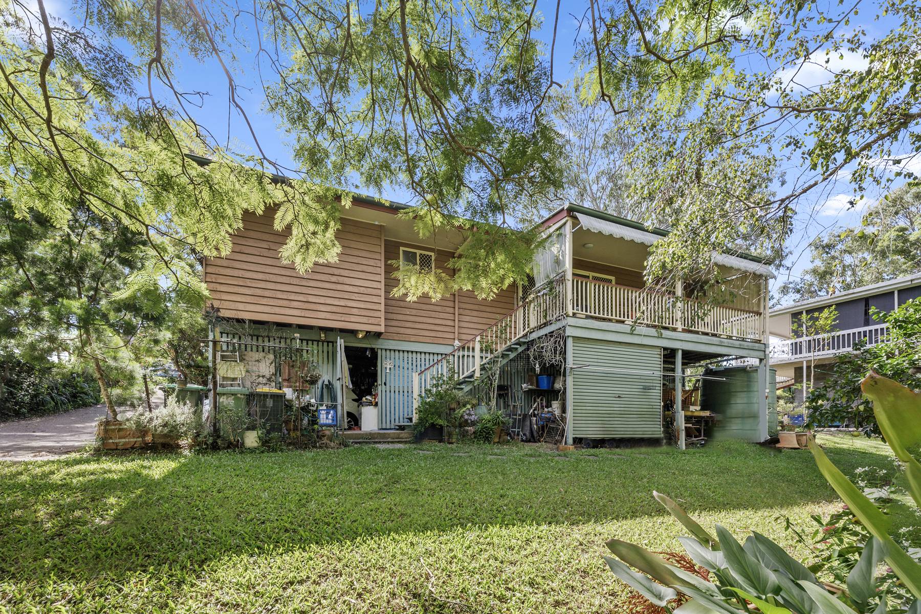 Charming Colonial Inspired Home Awaits New Memories Pam Court