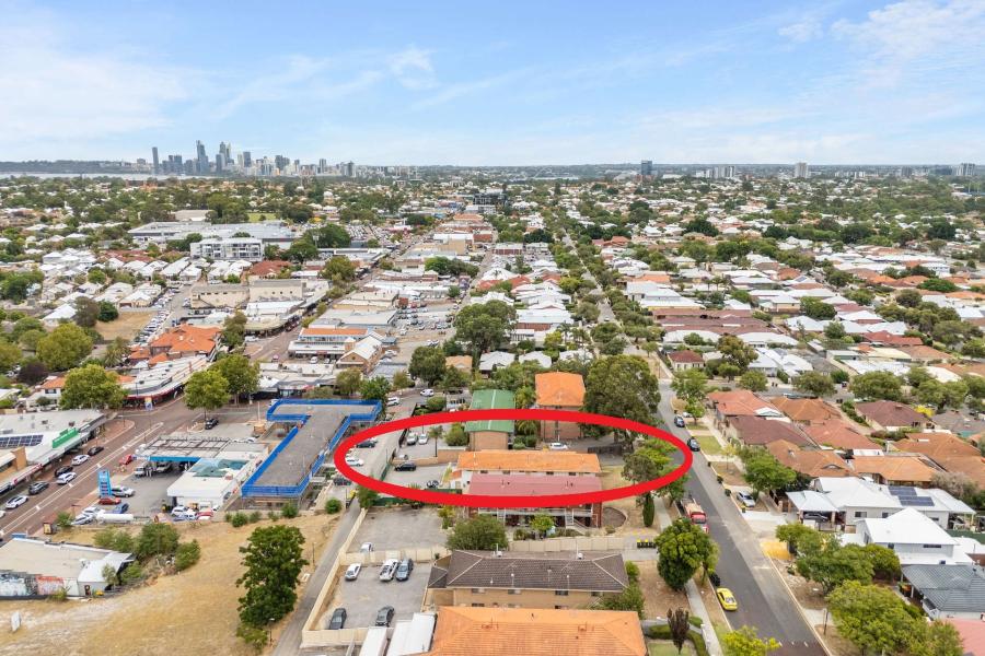 Full Block of 8 Leased Apartments with Re-Zoning Potential