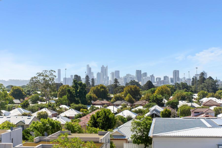 Top Floor Panoramic Uninterrupted Views