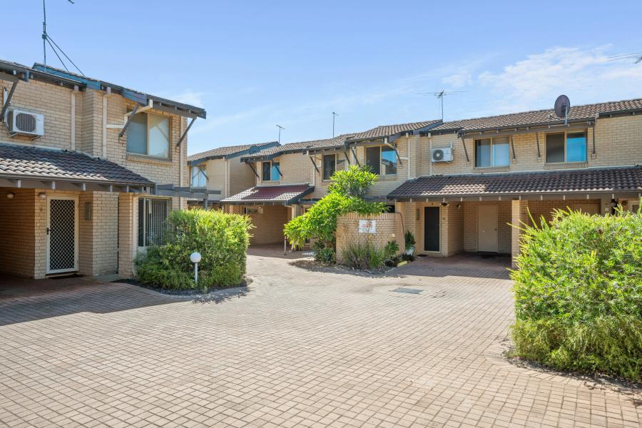 Stunning Fully Renovated Designer Townhouse