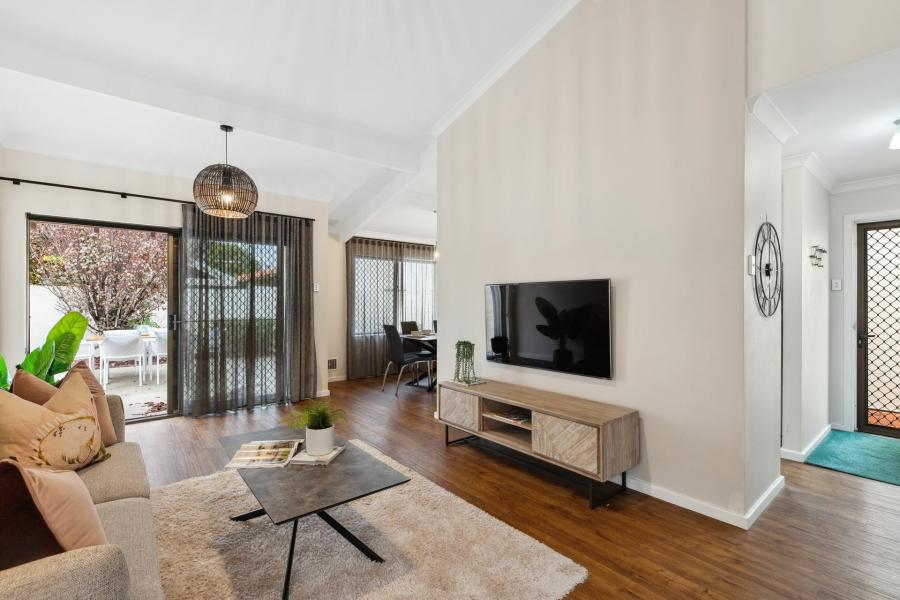 Renovated Rear Villa with Double Garage
