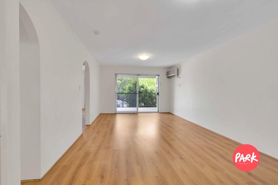 Stunning Apartment Opposite Parklands