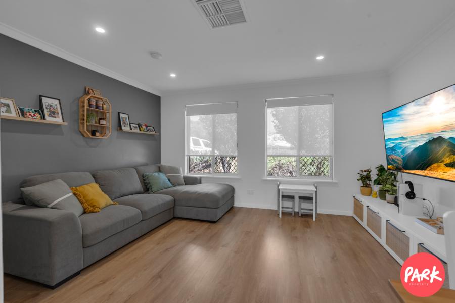 Stunning Renovation close to Tomato Lake!