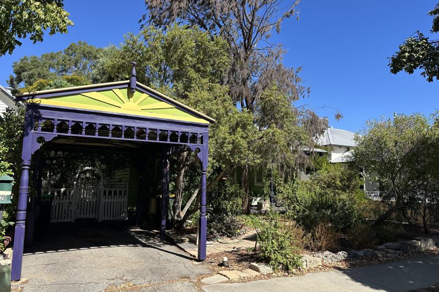 Classic Weatherboard Cottage on Large Block