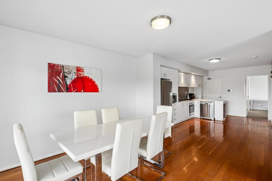 Top Floor with Panoramic Views