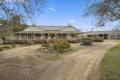 Private Oasis in the Heart of Bright