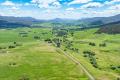 PERMANENT CREEK FRONTAGE IN THE HEART OF THE TALLANGATTA VALLEY