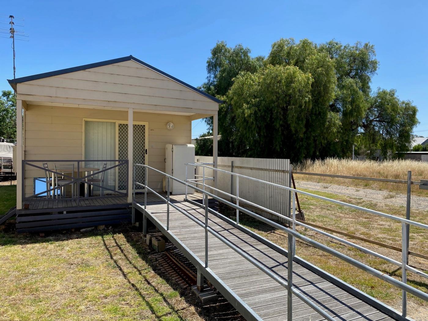 8 Henty St - transportable home