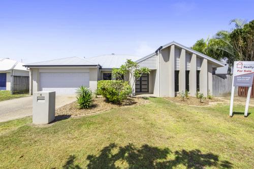 4 Ulladulla St, Blacks Beach, Blacks Beach - Image 1