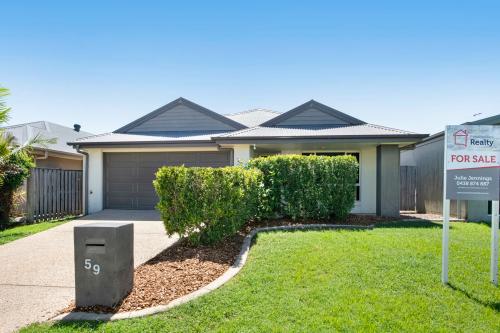59 Coogee Tce, Blacks Beach, Blacks Beach - Image 1