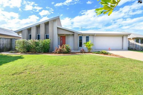 14 Coogee Tce, Blacks Beach, Blacks Beach - Image 1