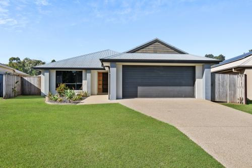 43 Whitehaven Dr, Blacks Beach, Blacks Beach - Image 1