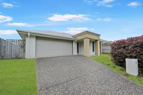 26a Newport Parade, Blacks Beach, Blacks Beach - Image 1